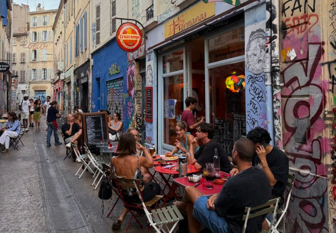 Paris en été 2026 - Ce que les touristes ratent et que les Parisiens adorent